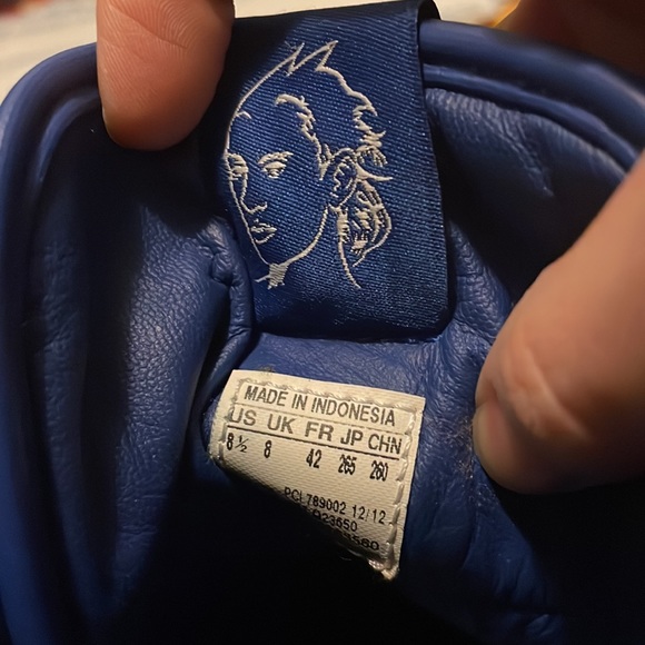 🌈Jeremy Scott Adidas🌈 - Picture 10 of 10